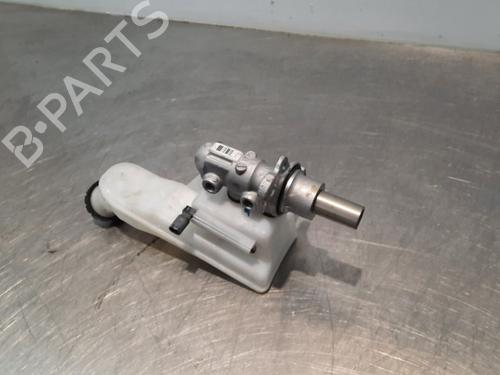 Brake master cylinder MERCEDES-BENZ GLA-CLASS (X156) GLA 200 CDI / d (156.908) | BP11232046M77 