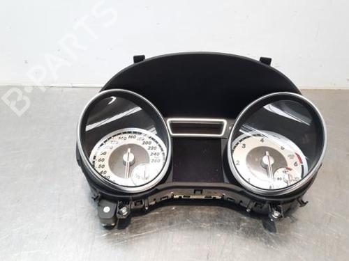 Used Instrument cluster MERCEDES-BENZ CLA Coupe (C117) CLA 200 CDI (117.301) (136 hp) 21673335
