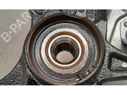 Left front steering knuckle PEUGEOT 308 III (FB_, FH_, FP_, F3_, FM_) Hybrid 136 (FPHPYC) | BP24870880M25 