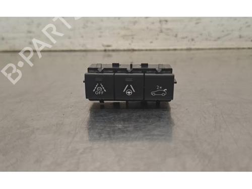 Used Switch Switch PEUGEOT 3008 II SUV (MC_, MR_, MJ_, M4_) 1.2 THP/ PureTech 130 (MRHNSM, MRHNSU, MRHNSJ, MRHNYW,... (131 hp) 40517843 40517843
