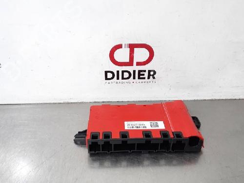 Used Fuse box BMW 4 Coupe (F32, F82) 435 i xDrive (306 hp) 10884644
