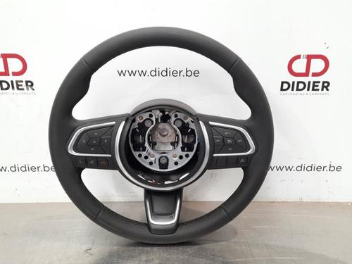 Used Steering wheel FIAT 500X (334_) 1.6 D Multijet (334AXA1B, 334AXA11) (120 hp) 10896527