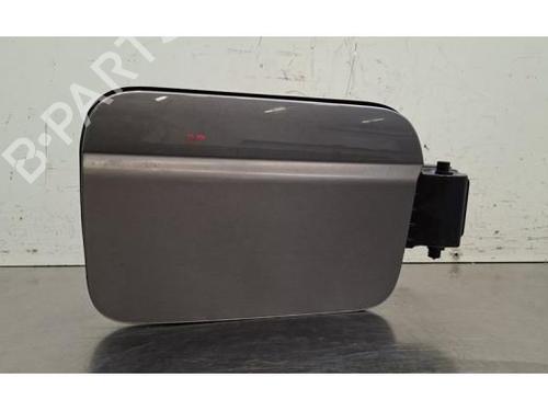 fuel-flap-skoda-karoq-nu7-nd7-2017-39418116 main image