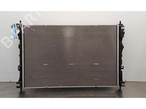 Used Water radiator Water radiator 39153358 39153358