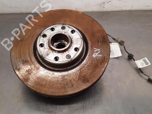 Used Right front steering knuckle PEUGEOT 308 SW III (FC_, FJ_, FR_, F4_, FN_) BlueHDi 130 (FCYHZL, FCYHZT) (131 hp) 24533815