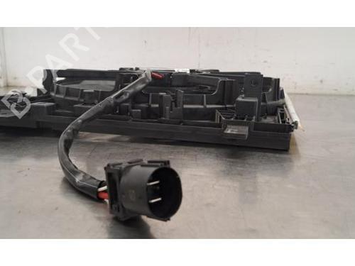 Radiator fan PEUGEOT 308 III (FB_, FH_, FP_, F3_, FM_) PureTech 130 (FPHNSL, FPHNST) | BP30053964M35