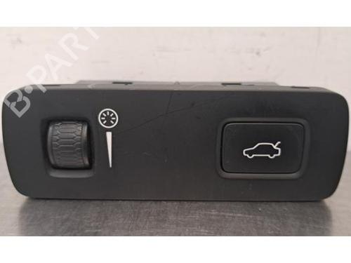 Used Switch VOLVO XC60 II (246) T5 AWD (250 hp) 30046834