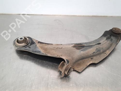 Used Right front suspension arm RENAULT CLIO IV Grandtour (KH_) 1.5 dCi 90 (KHN3, KHN4) (90 hp) 10899813