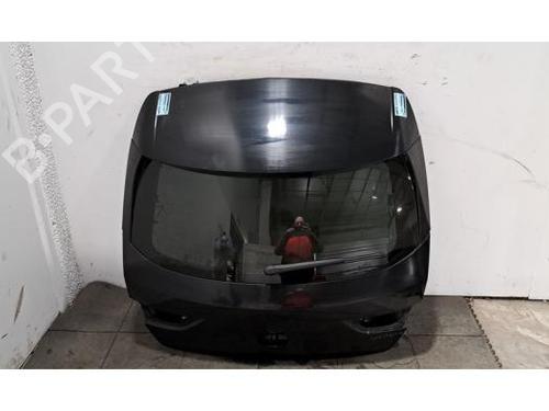 tailgate-mercedes-benz-cla-c118-2019-32632820 main image