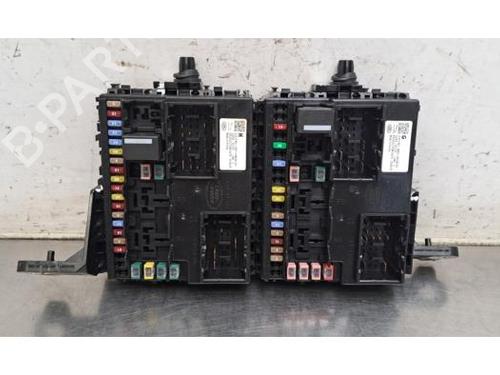 Used Fuse box Fuse box 36480279 36480279