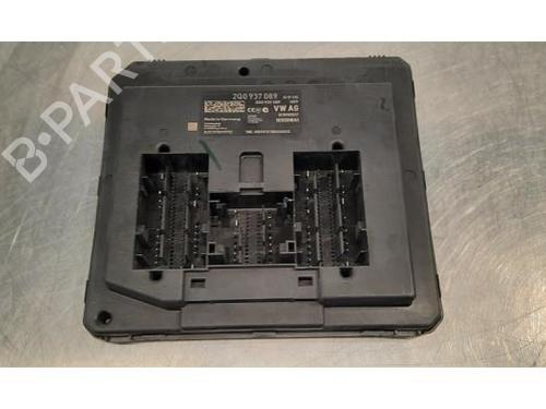 Used Fuse box VW POLO VI (AW1, BZ1, AE1) 1.6 TDI (95 hp) 23620416
