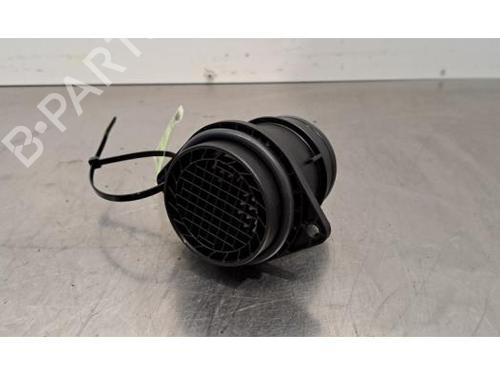 Used Mass air flow sensor PEUGEOT 308 III (FB_, FH_, FP_, F3_, FM_) Hybrid 225 (F3DGYT, F3DGNH) (224 hp) 31698823