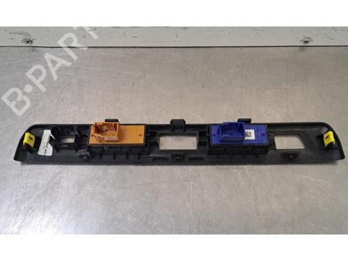 Switch OPEL VIVARO C Van (K0) 1.5 | BP37252003I30 - Image 3