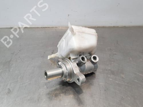 Used Brake master cylinder BMW 3 (F30, F80) 318 d (150 hp) 16398191