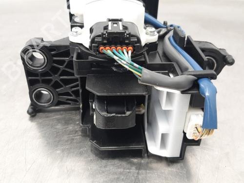 Gear lever TOYOTA AURIS (_E18_) 1.2 (NRE185_, NRE185R) | BP18237043M90 