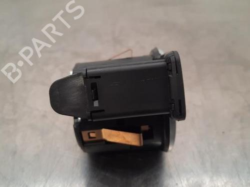 Headlight switch MERCEDES-BENZ CLA Shooting Brake (X117) CLA 220 CDI / d (117.903) | BP23639964I24 