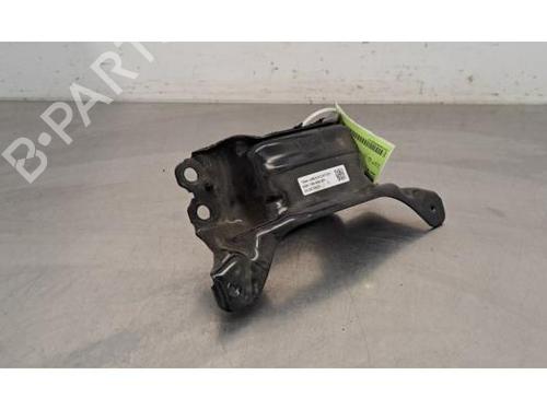 Used Engine mount AUDI A3 Limousine (8YS, 8YM) 30 TFSI Mild Hybrid (110 hp) 29879528