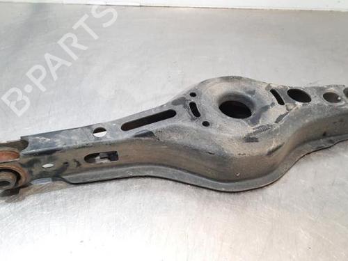 Right rear suspension arm TOYOTA COROLLA Saloon (_E21_) 1.6 VVTi (ZRE210) | BP18236850M15 
