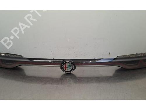 Used Rear center light Rear center light ALFA ROMEO TONALE (965_) 1.5 Mild Hybrid (160 hp) 35772877 35772877