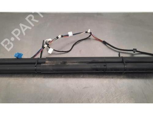Used Tailgate lift support MERCEDES-BENZ GLA-CLASS (X156) GLA 220 CDI (156.903) (170 hp) 23613295