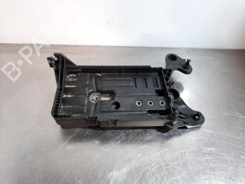 support-vw-golf-sportsvan-vii-am1-an1-2014-2015-2016-2017-2018-2019-2020-32253468 main image