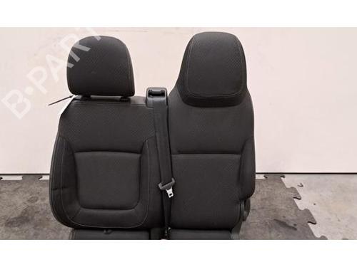 Right front seat NISSAN PRIMASTAR Van (X82) 2.0 dCi 130 | BP39216917C16 - Image 2
