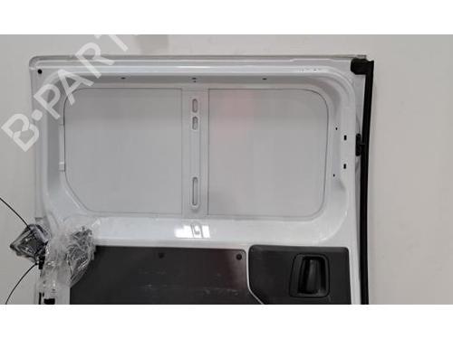 Right slide door PEUGEOT EXPERT Van (V_) 2.0 BlueHDi 145 | BP31324242C75 