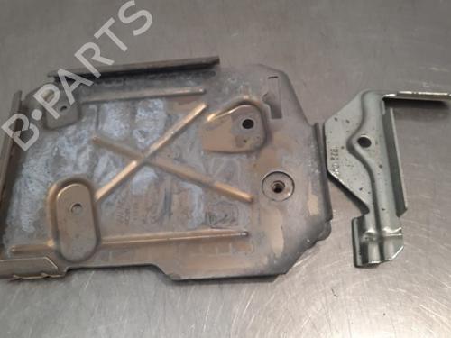 Support CUPRA BORN (K11) 58 | BP15037478C155