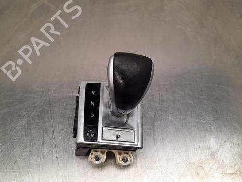 Used Gear lever INFINITI Q30 2.2 D (170 hp) 20082418