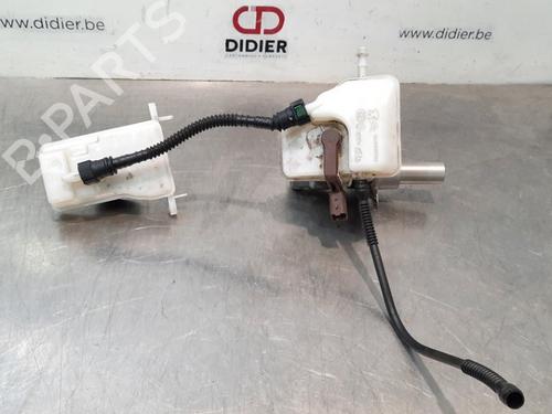 Brake master cylinder PEUGEOT 308 SW II (LC_, LJ_, LR_, LX_, L4_) 1.2 THP 110 | BP15233158M77 