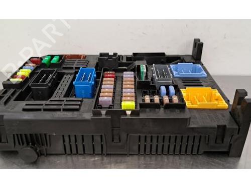 Fuse box OPEL CORSA F (P2JO) 1.2 (68) | BP29817868E1