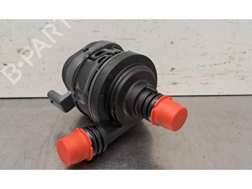 Used Auxiliary water pump Auxiliary water pump PEUGEOT 5008 III (KA_, KB_, KC_) e-210 (213 hp) 35935196 35935196