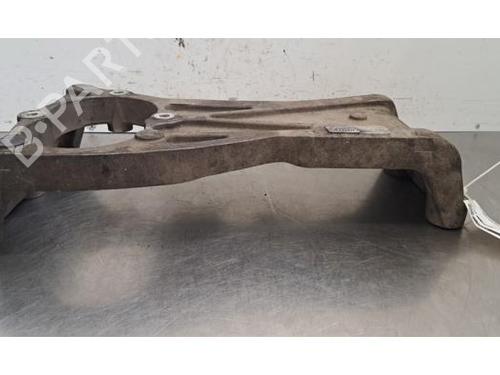 Used Gearbox mount Gearbox mount 37514983 37514983