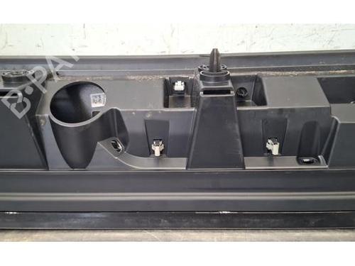 Third brake light LAND ROVER DEFENDER Station Wagon (L663) D200 MHEV 4x4 | BP40552650L11 - Image 5