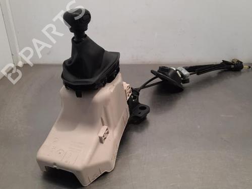 Gear lever PEUGEOT 208 II (UB_, UP_, UW_, UJ_) 1.5 BlueHDI 100 | BP23588677M90