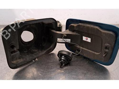 Fuel flap PEUGEOT 308 III (FB_, FH_, FP_, F3_, FM_) PureTech 130 (FPHNSL, FPHNST) | BP23638726C131 