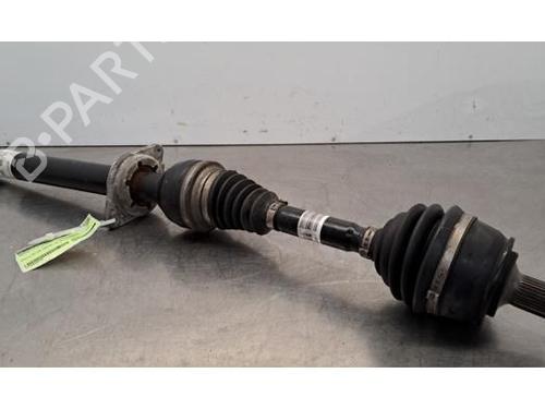 Used Right front driveshaft MERCEDES-BENZ CLA Shooting Brake (X117) CLA 180 d (117.912) (109 hp) 30381658