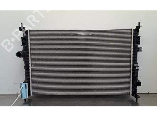 Used Water radiator Water radiator PEUGEOT 308 III (FB_, FH_, FP_, F3_, FM_) Hybrid 180 (F3DGXT, F3DGMH) (181 hp) 35969884 35969884