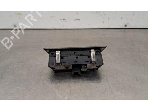 Switch BMW X1 (U11) iX1 xDrive 30 | BP30473414I30