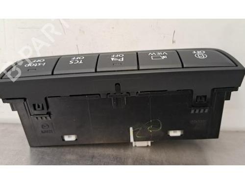 Switch MAZDA MX-30 (DR) e-SKYACTIV | BP30139111I30