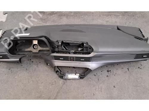 Used Dashboard Dashboard 38039425 38039425