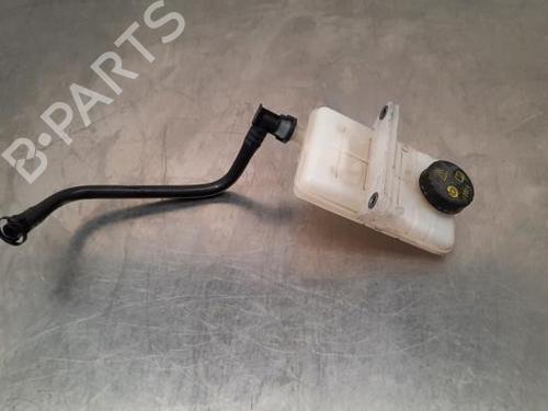 Used Brake fluid reservoir RENAULT GRAND SCÉNIC IV (R9_) 1.2 TCe 130 (130 hp) 23603772