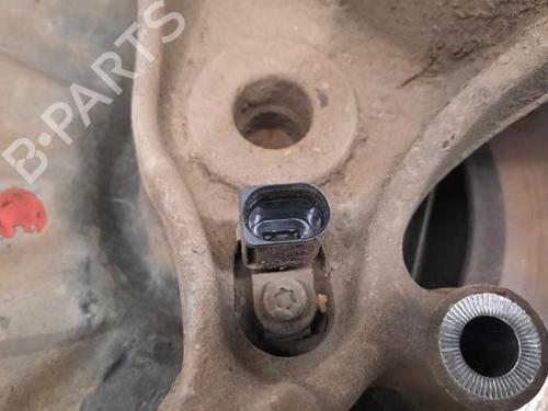 Right rear steering knuckle VW TOURAN (5T1) 2.0 TDI | BP23628176M28 