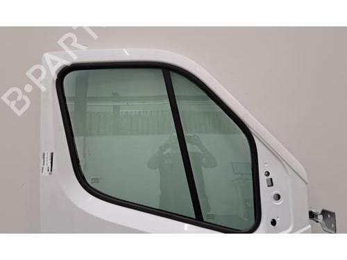 Used Right front door Right front door 38022484 38022484