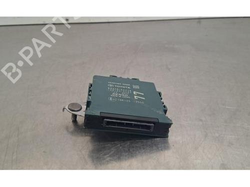 Used Electronic module Electronic module TOYOTA YARIS (_P21_, _PA1_, _PH1_) 1.5 Hybrid (MXPH10, MXPH11) (116 hp) 34408515 34408515