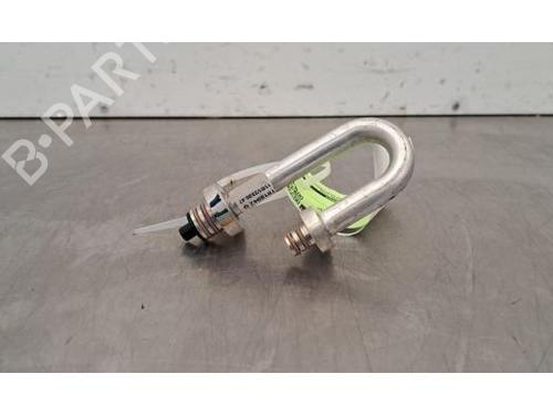 Used AC pipe PEUGEOT 308 III (FB_, FH_, FP_, F3_, FM_) e-308 (FMZKWZ) (156 hp) 30663209