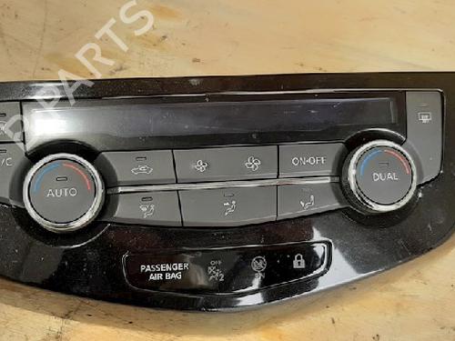 Airco bedieningspaneel NISSAN QASHQAI II SUV (J11, J11_) 1.6 dCi (130 hp) 10877421