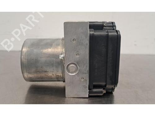 Used ABS pump VW POLO VI (AW1, BZ1, AE1) 1.0 TSI (95 hp) 29700984