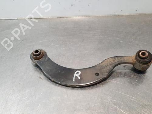 Used Right rear suspension arm TOYOTA AURIS (_E18_) 1.3 (NRE180_, NRE180R) (99 hp) 18236819
