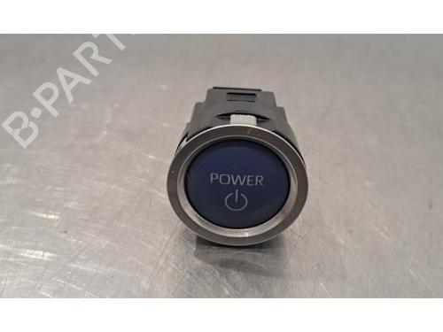 switch-toyota-yaris-cross-mxp_-2020-32820672 main image